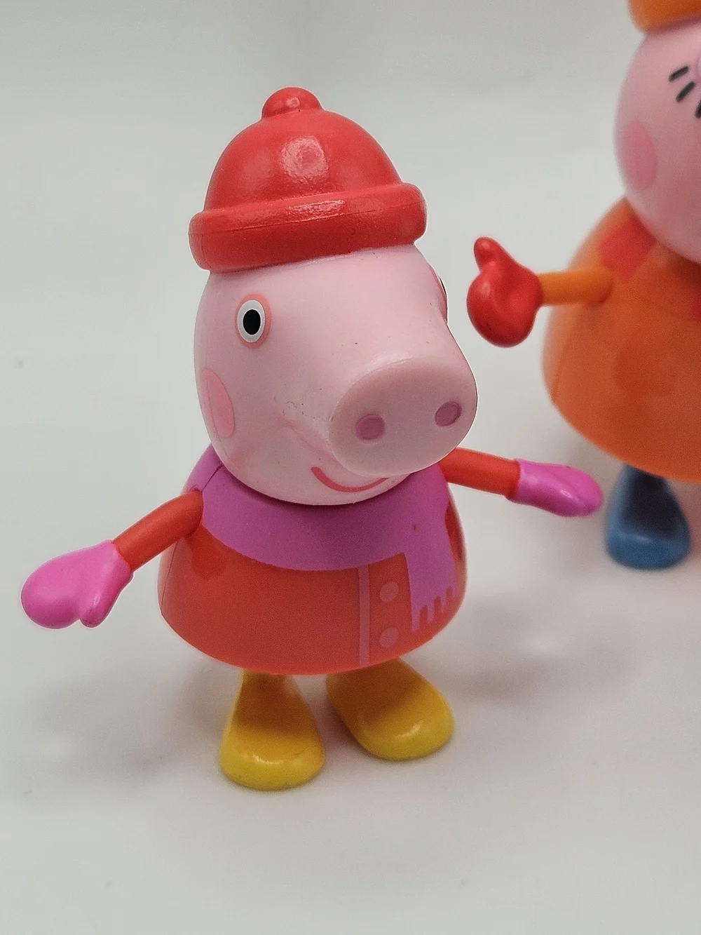 Peppa Pig Peppa's Family Wintertime Figure Set George Mummy